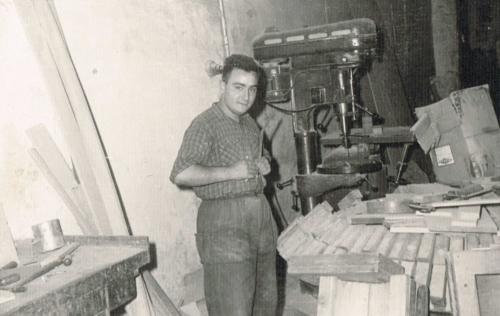 Trabajadores en el taller: Carlos García